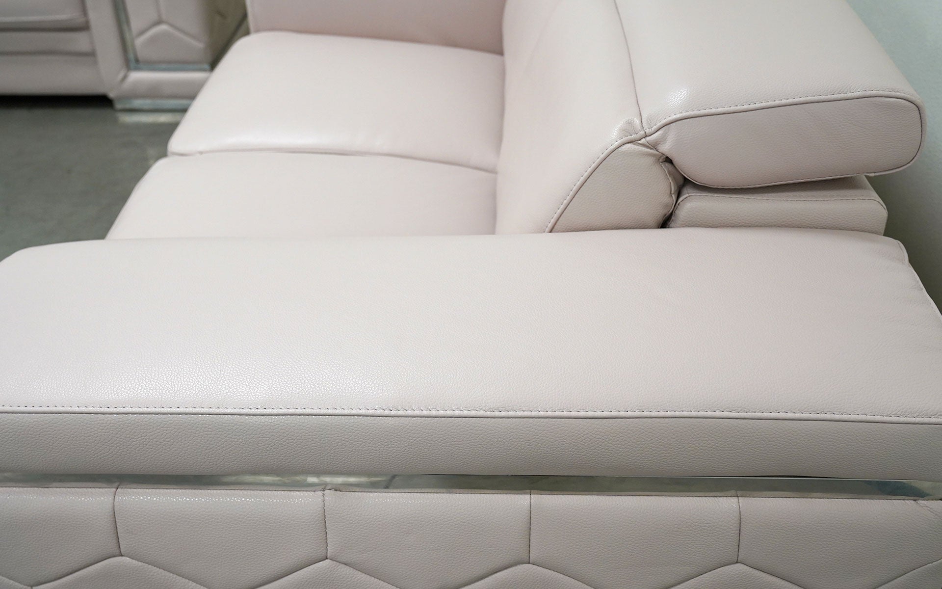 2-Piece Jaslena Living Room Set