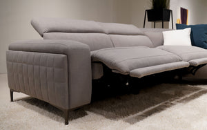 Aiza Modern Sectional with Recliner